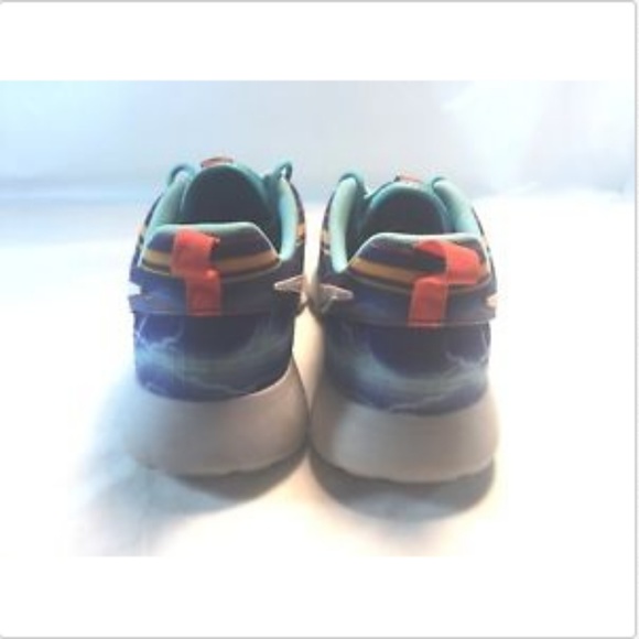 🌼SOLD🌼Nike Roshe One Print Size 7 GS Kids Shoe - Picture 4 of 7